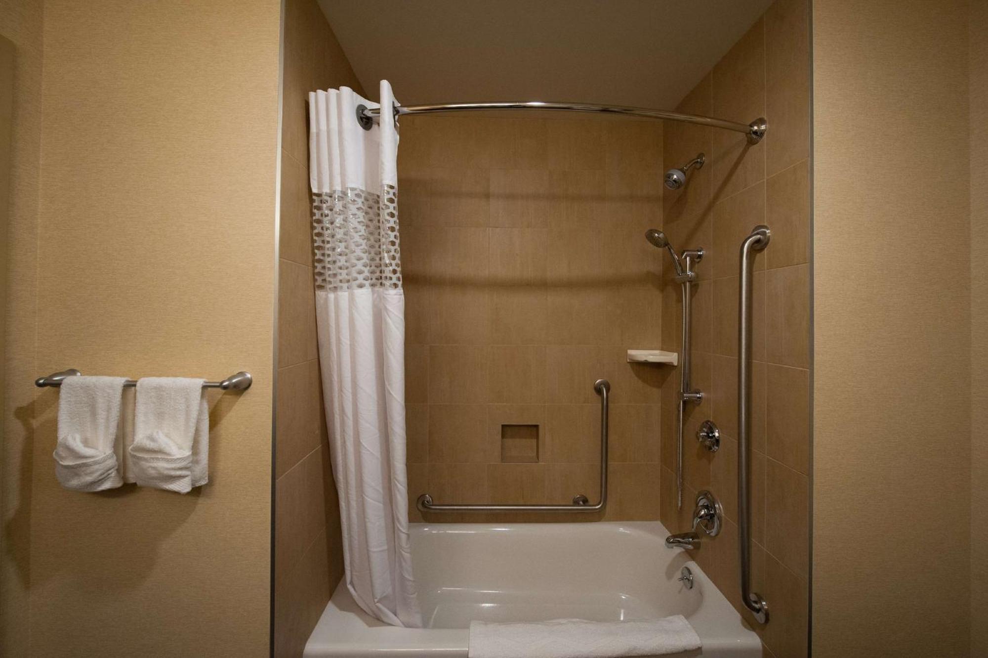 Hampton Inn By Hilton Chilliwack Ngoại thất bức ảnh